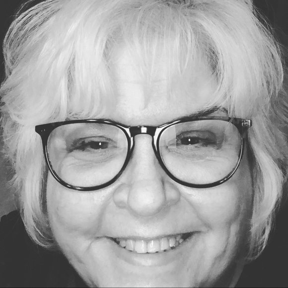 Meet your Posher, Ann - Picture 2 of 2